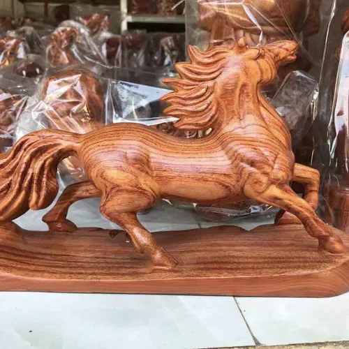 Nhất mã du xuân giá rẻ