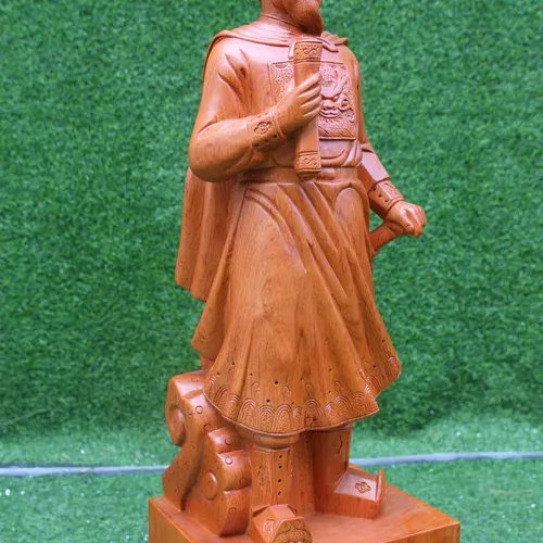 Tượng Trần Hưng Đạo gỗ hương cao 80cm đế đục chữ nổi cực sắc nét