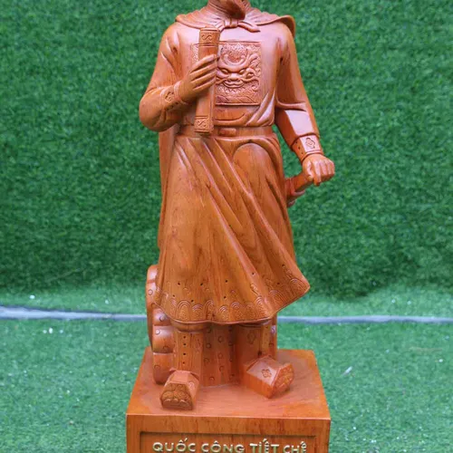 Tượng Trần Hưng Đạo gỗ hương cao 80cm đế đục chữ nổi cực sắc nét
