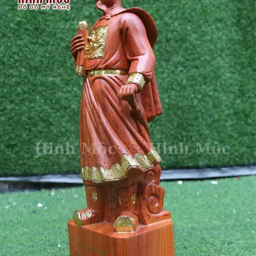 Tượng Trần Quốc Tuấn gỗ hương mạ vàng cao 50-80cm