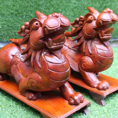 Đôi tỳ hưu dài 30cm gỗ hương ta