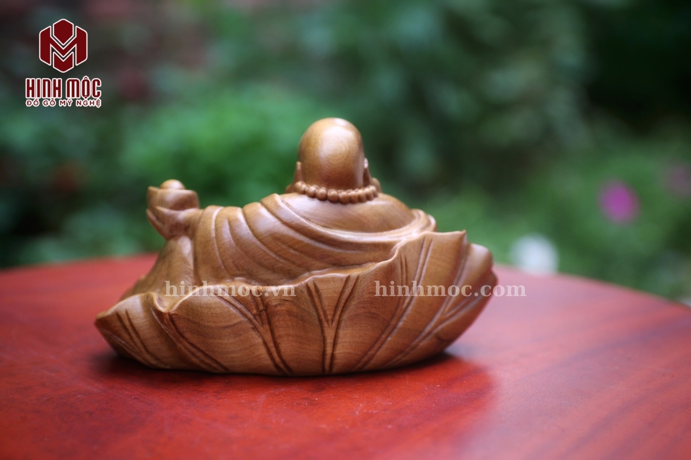 tượng Di Lặc ngồi lá sen để xe ô tô 1 tượng Di Lặc ngồi lá sen để xe ô tô 1