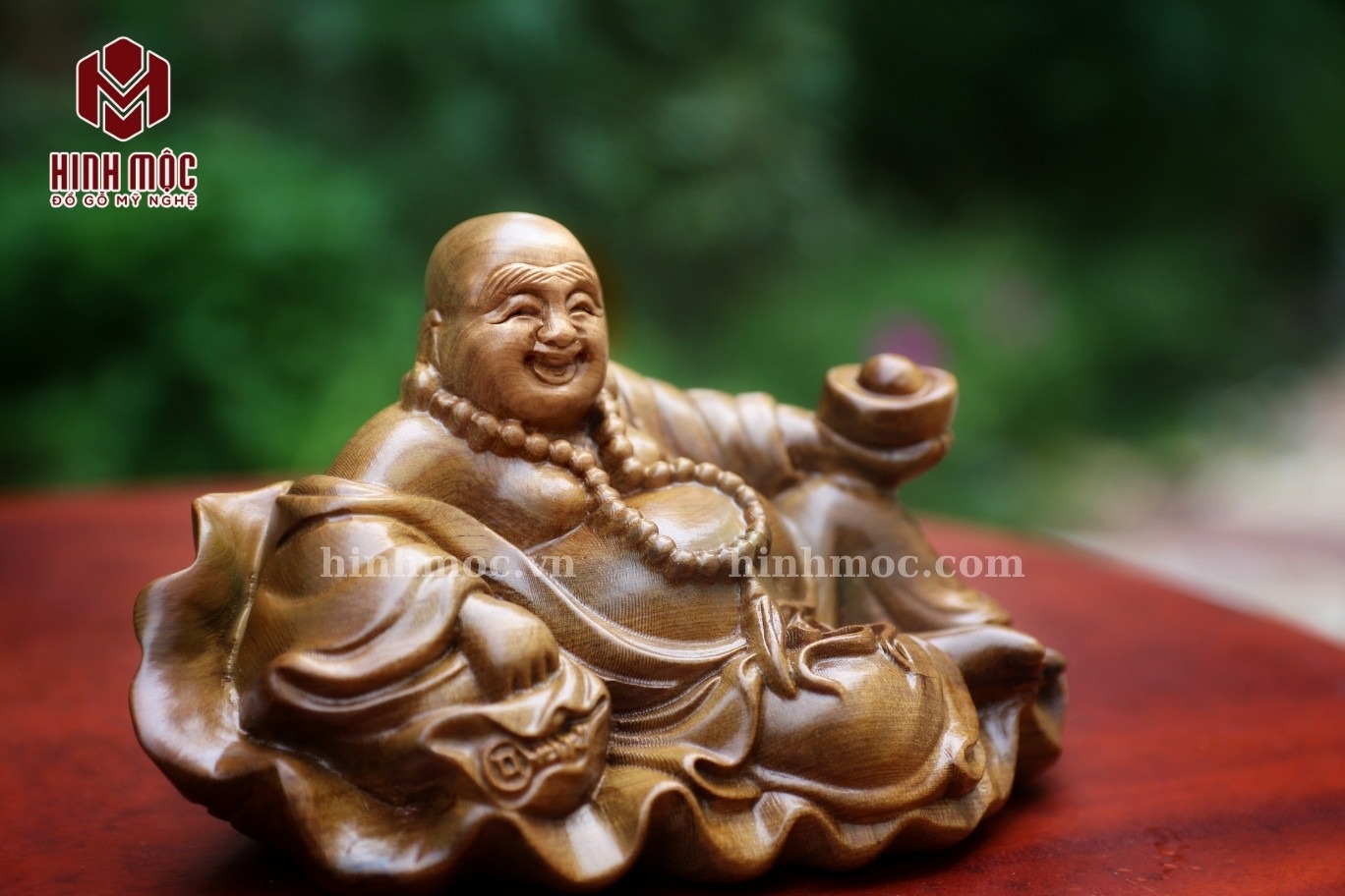 tượng Di Lặc ngồi lá sen để xe ô tô 2 tượng Di Lặc ngồi lá sen để xe ô tô 2