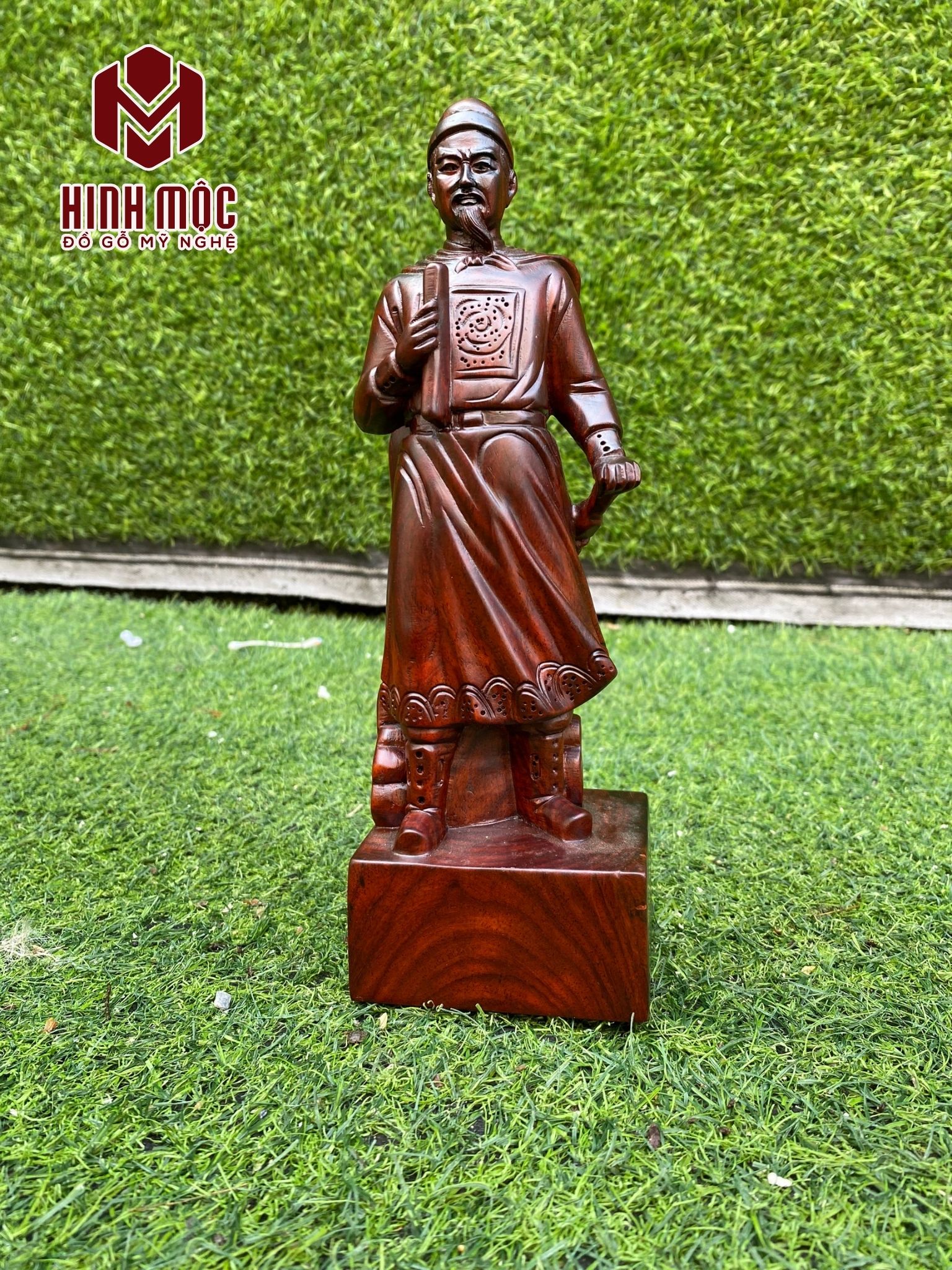 Tượng Trần Hưng Đạo mini cao 20cm gỗ trắc Tượng Trần Hưng Đạo mini cao 20cm gỗ trắc