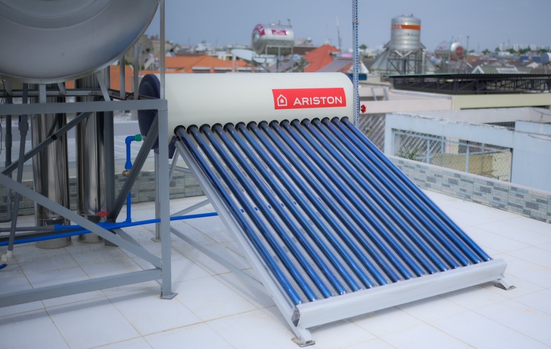 bình năng lượng mặt trời Ariston bình năng lượng mặt trời Ariston