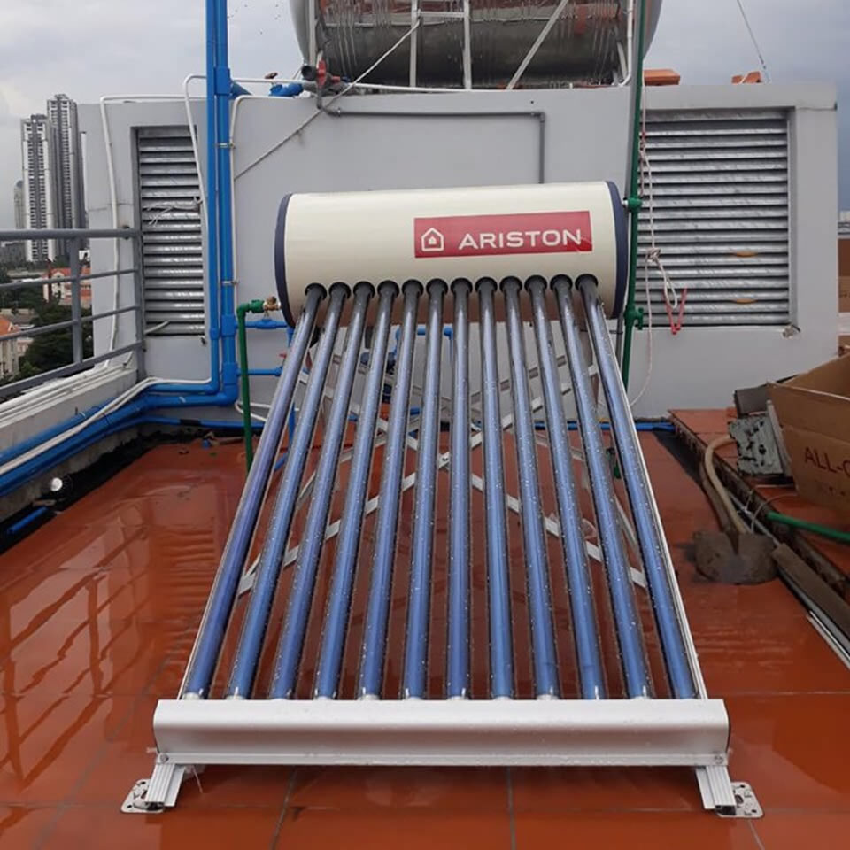 bình nóng lạnh năng lượng mặt trời Ariston bình nóng lạnh năng lượng mặt trời Ariston