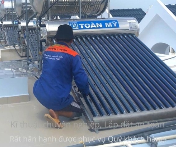 lắp máy nước nóng năng lượng mặt trời thái dương năng