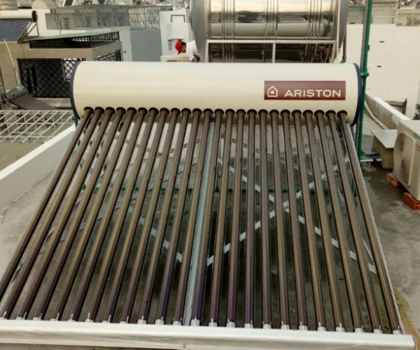 thái dương năng Ariston