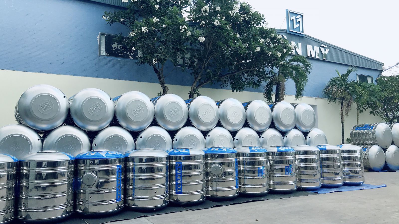 Bồn nước inox Toàn Mỹ Bồn nước inox Toàn Mỹ