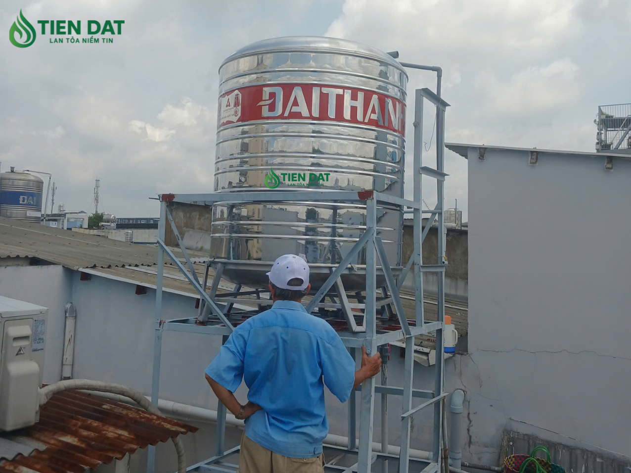 Công trình giao và lắp đặt bồn inox Đại Thành Công trình giao và lắp đặt bồn inox Đại Thành