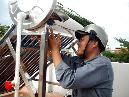 Cách sử dụng máy nước nóng năng lượng mặt trời