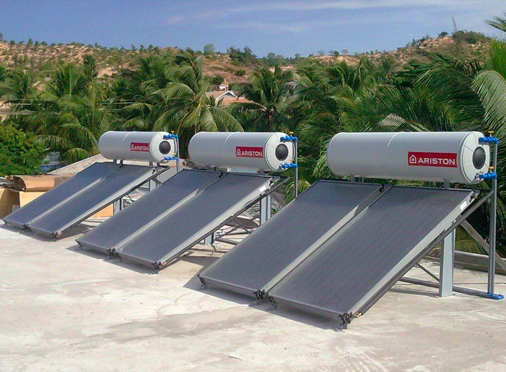 máy nước nóng mặt trời Ariston máy nước nóng mặt trời Ariston
