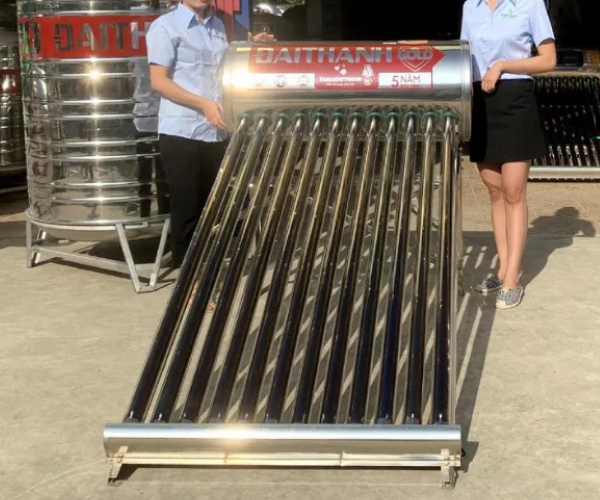 máy nước nóng năng lượng mặt trời đại thành 12 ổng