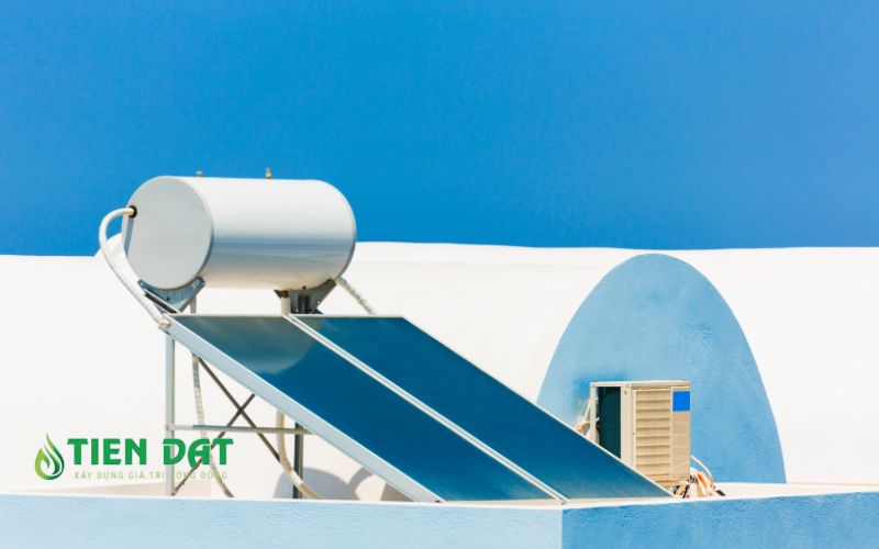 máy nước nóng năng lượng mặt trời tấm phẳng tại hồ bơi