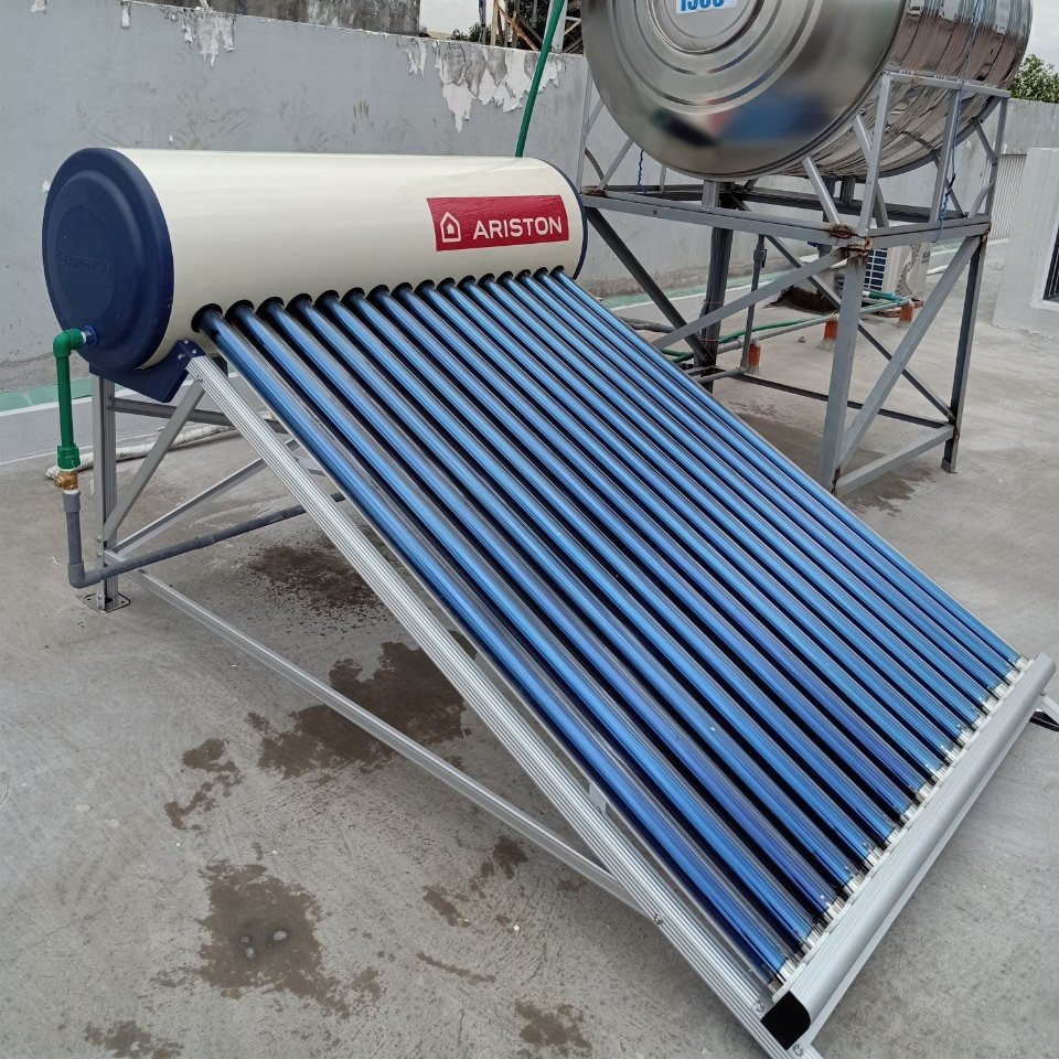 máy nước nóng năng lượng mặt trời tấm phẳng Ariston máy nước nóng năng lượng mặt trời tấm phẳng Ariston