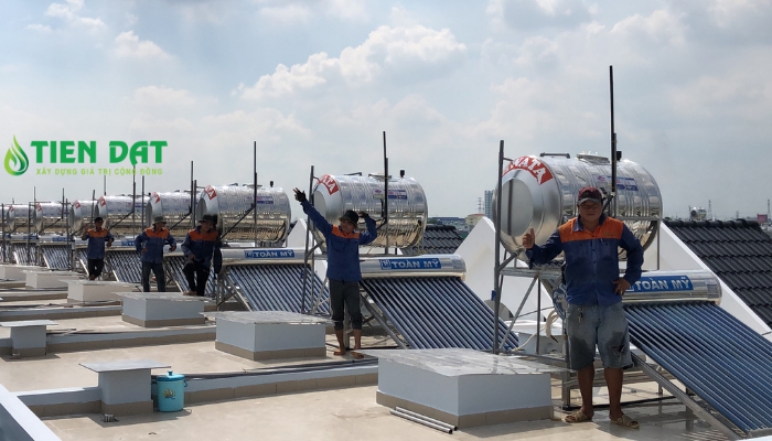 lắp đặt máy nước nóng năng lượng mặt trời Toàn Mỹ