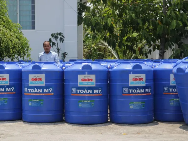 Lo bồn nước dễ bám rong rêu? Bồn nhựa Toàn Mỹ có giải pháp!