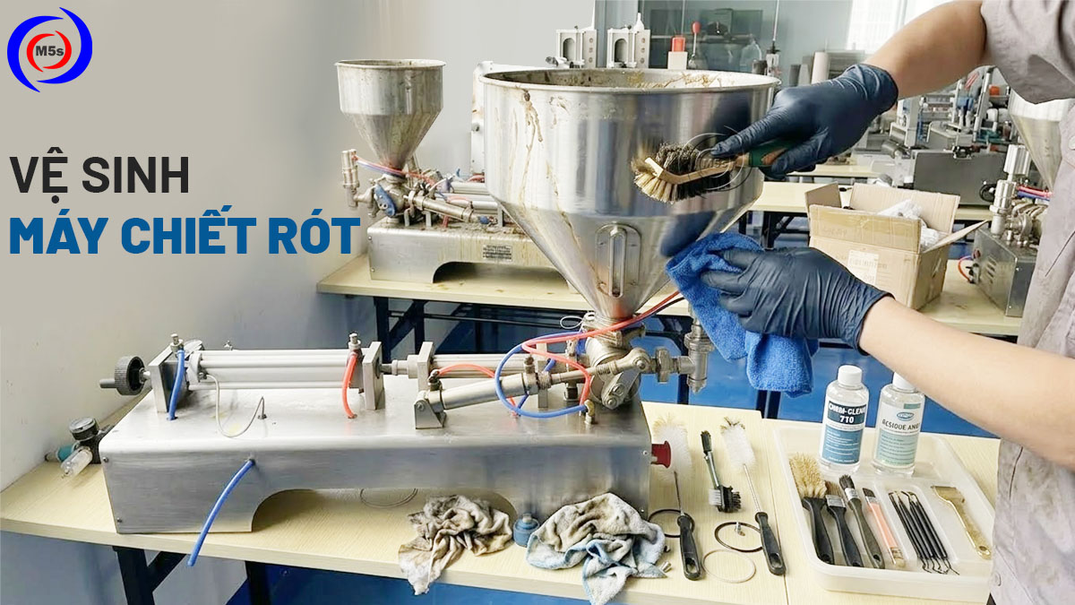 Vệ sinh máy chiết rót sau mỗi lần sử dụng Vệ sinh máy chiết rót sau mỗi lần sử dụng