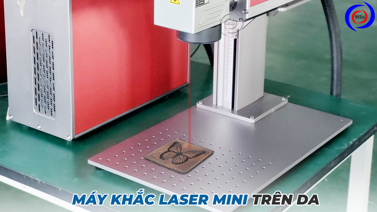Máy khắc laser trên da Máy khắc laser trên da
