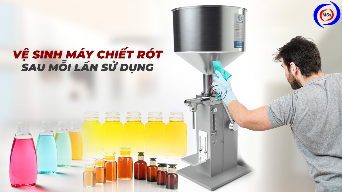 Vệ sinh máy chiết rót sau mỗi lần sử dụng Vệ sinh máy chiết rót sau mỗi lần sử dụng