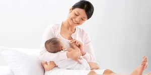 Bật mí tác dụng của sữa non đối với trẻ