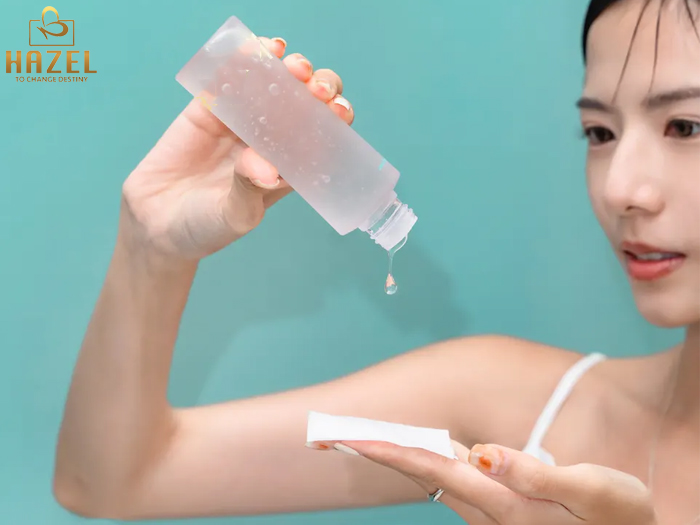 Hướng dẫn sử dụng nước tẩy trang an toàn, hiệu quả- Gia công mỹ phẩm HAZEL Hướng dẫn sử dụng nước tẩy trang an toàn, hiệu quả- Gia công mỹ phẩm HAZEL