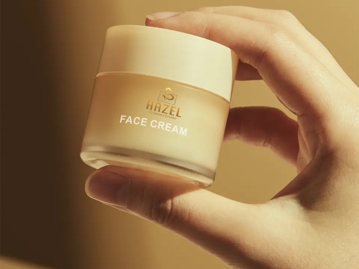 Sản phẩm gia công kem face hazel giúp nàng đánh bay nỗi lo về da bị dãn mao mạch Sản phẩm gia công kem face hazel giúp nàng đánh bay nỗi lo về da bị dãn mao mạch