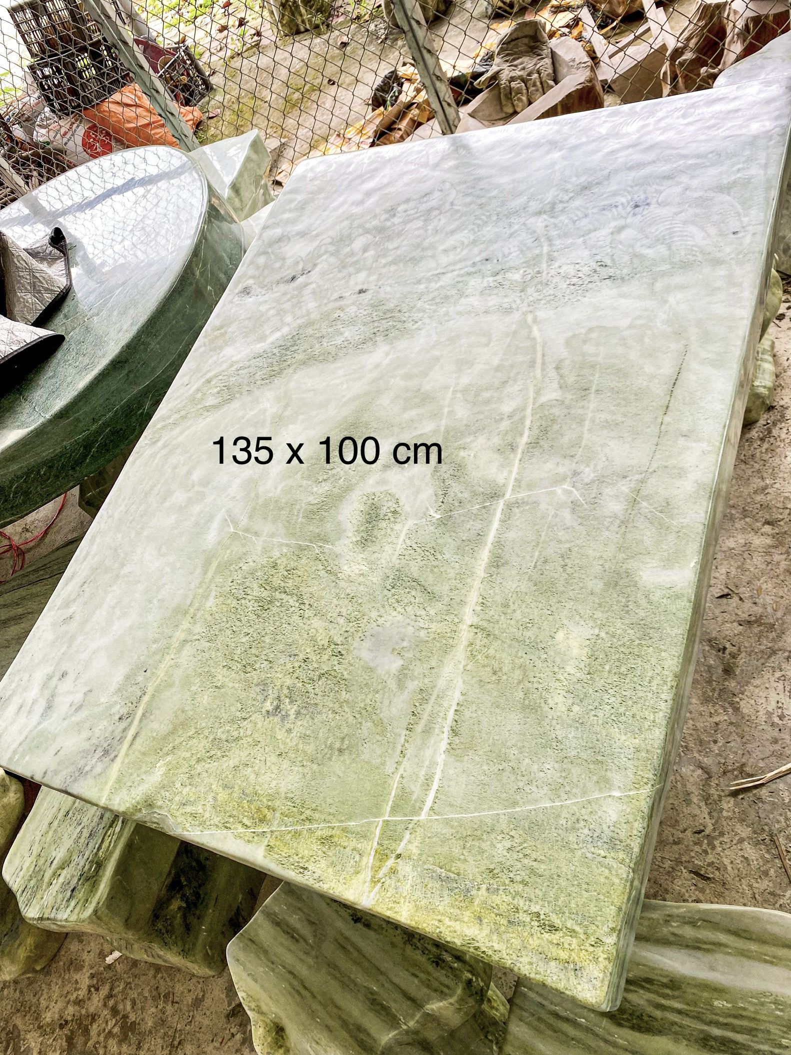 Bàn ghế đá ngọc tự nhiên - KT 135 x 100 cm, bàn ghế đá chân kê đẹp
