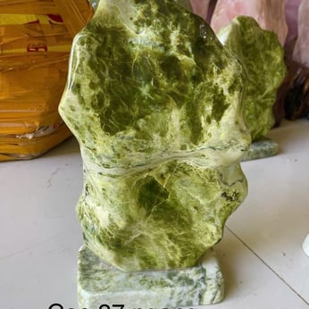 Núi đá phong thủy