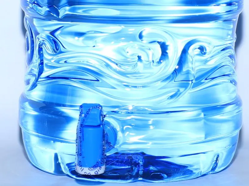 Nước uống đóng bình vòi KIRIFURI 05 lít Bến Tre