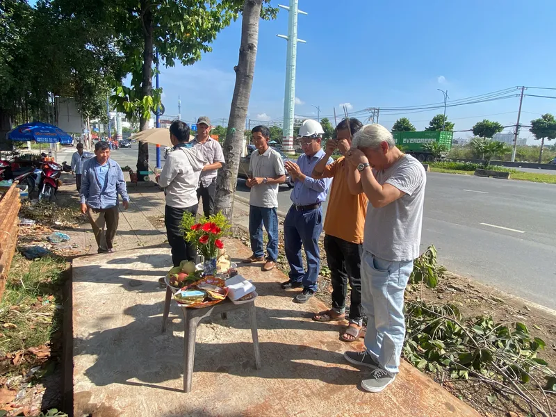 Dự án khoan kích ống ngầm kéo ống nước băng qua đường