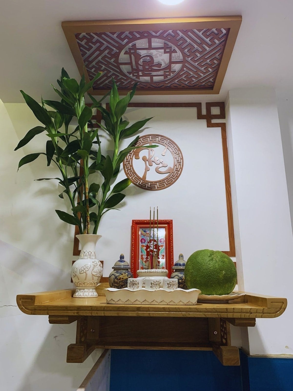 10+ Mẫu Bàn thờ treo tường 1m2 đẹp, đơn giản, tối ưu trong mọi không gian 10+ Mẫu Bàn thờ treo tường 1m2 đẹp, đơn giản, tối ưu trong mọi không gian