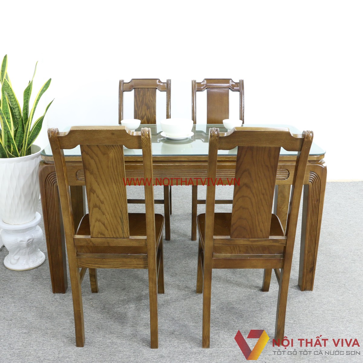 bàn ăn gỗ sồi nga 4 ghế