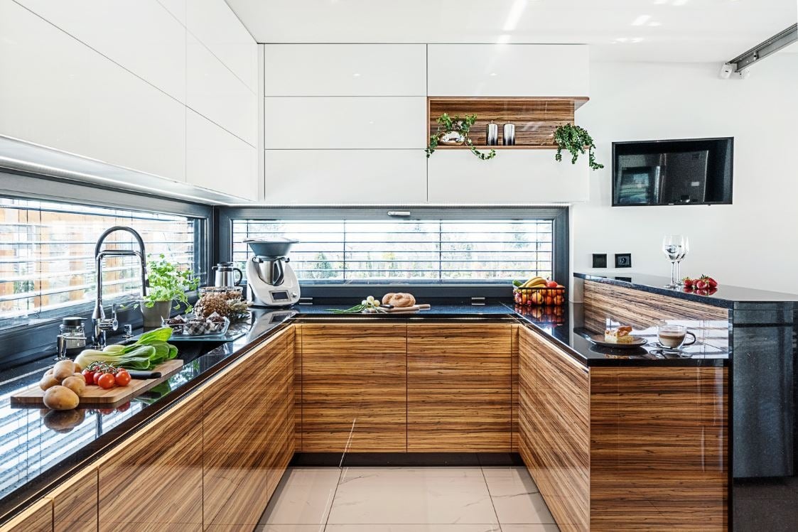 Kinh nghiệm chọn tủ bếp Acrylic v&acirc;n gỗ đẹp, bền, chuẩn xu hướng