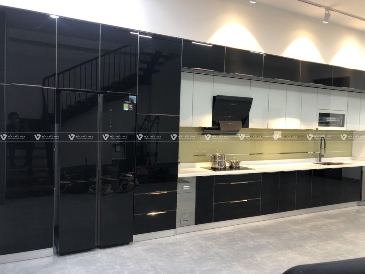 Tủ bếp cánh kính cường lực: xu hướng hiện đại, bền đẹp, báo giá mới nhất