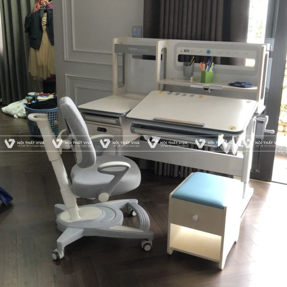 6 Lý do bộ bàn ghế chống gù được phụ huynh thông thái chọn cho con