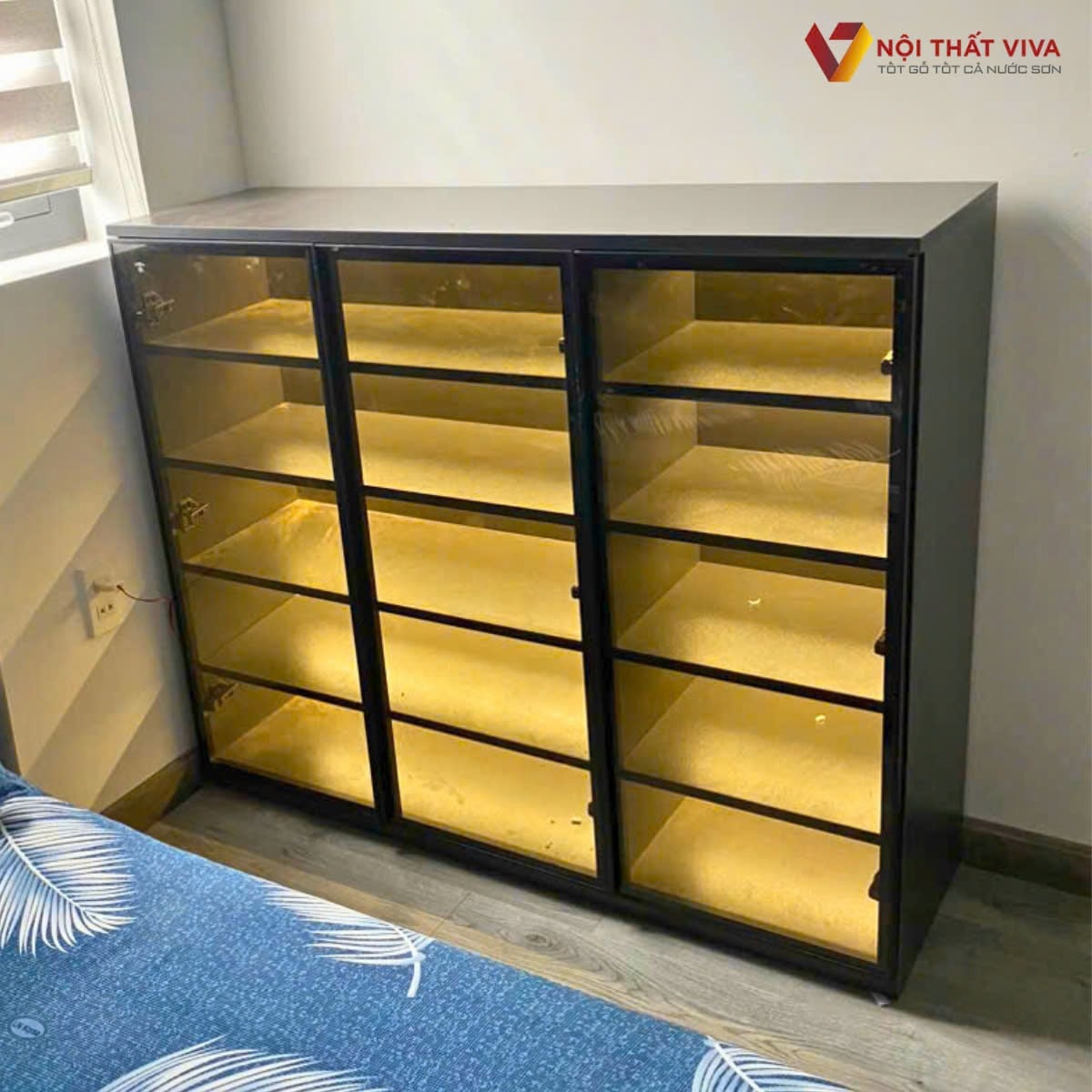 25+ mẫu tủ đựng gi&agrave;y c&aacute;nh k&iacute;nh đẹp, hiện đại cho nh&agrave; phố v&agrave; căn hộ