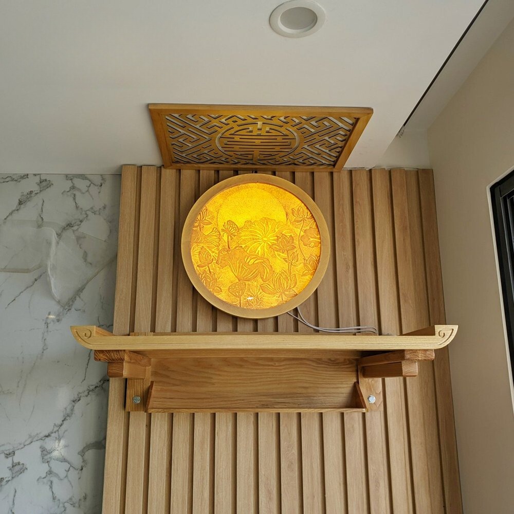 28+ Mẫu b&agrave;n thờ treo tường ph&ograve;ng kh&aacute;ch đẹp, sang trọng, chuẩn phong thủy 