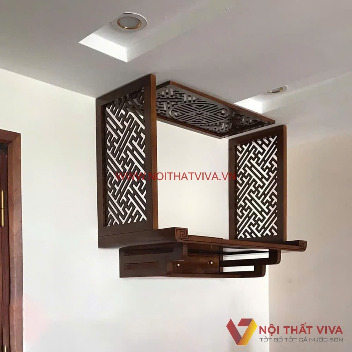 28+ Mẫu b&agrave;n thờ treo tường ph&ograve;ng kh&aacute;ch đẹp, sang trọng, chuẩn phong thủy 