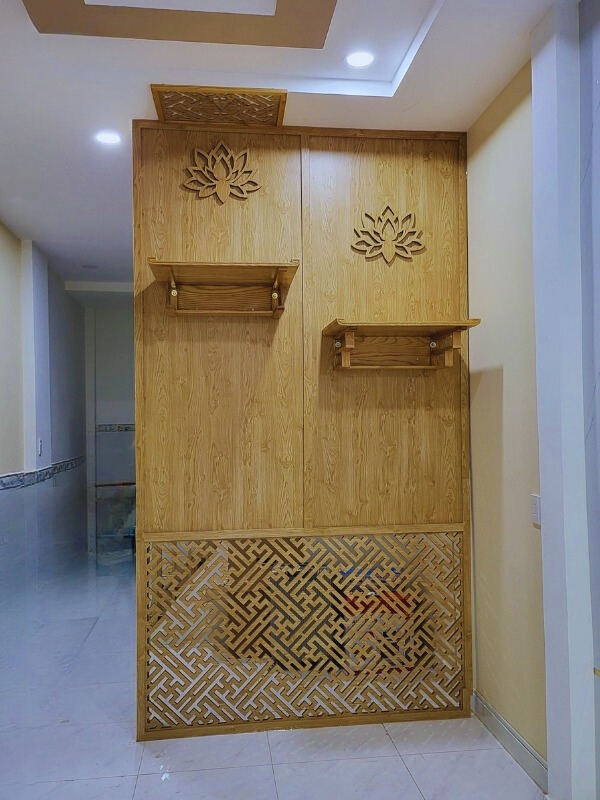 28+ Mẫu b&agrave;n thờ treo tường ph&ograve;ng kh&aacute;ch đẹp, sang trọng, chuẩn phong thủy 