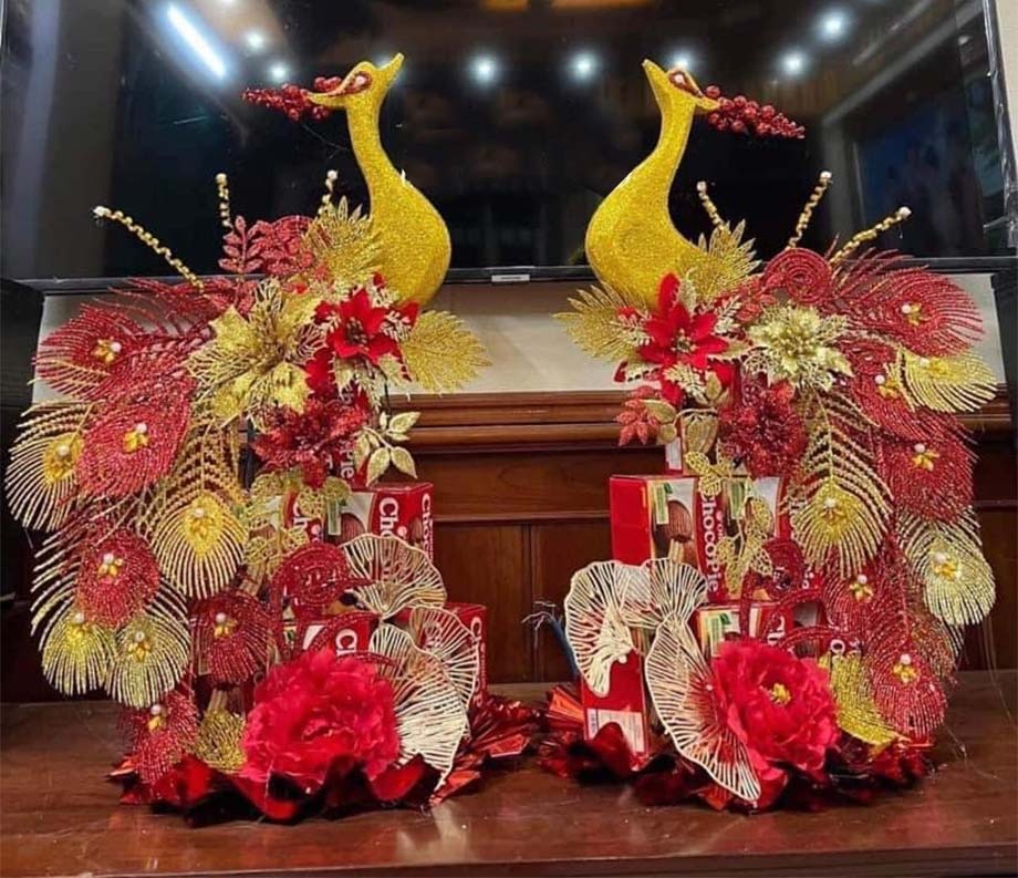 5+ C&aacute;ch trang tr&iacute; b&aacute;nh kẹo b&agrave;n thờ ng&agrave;y tết đẹp mắt, đ&uacute;ng phong tục