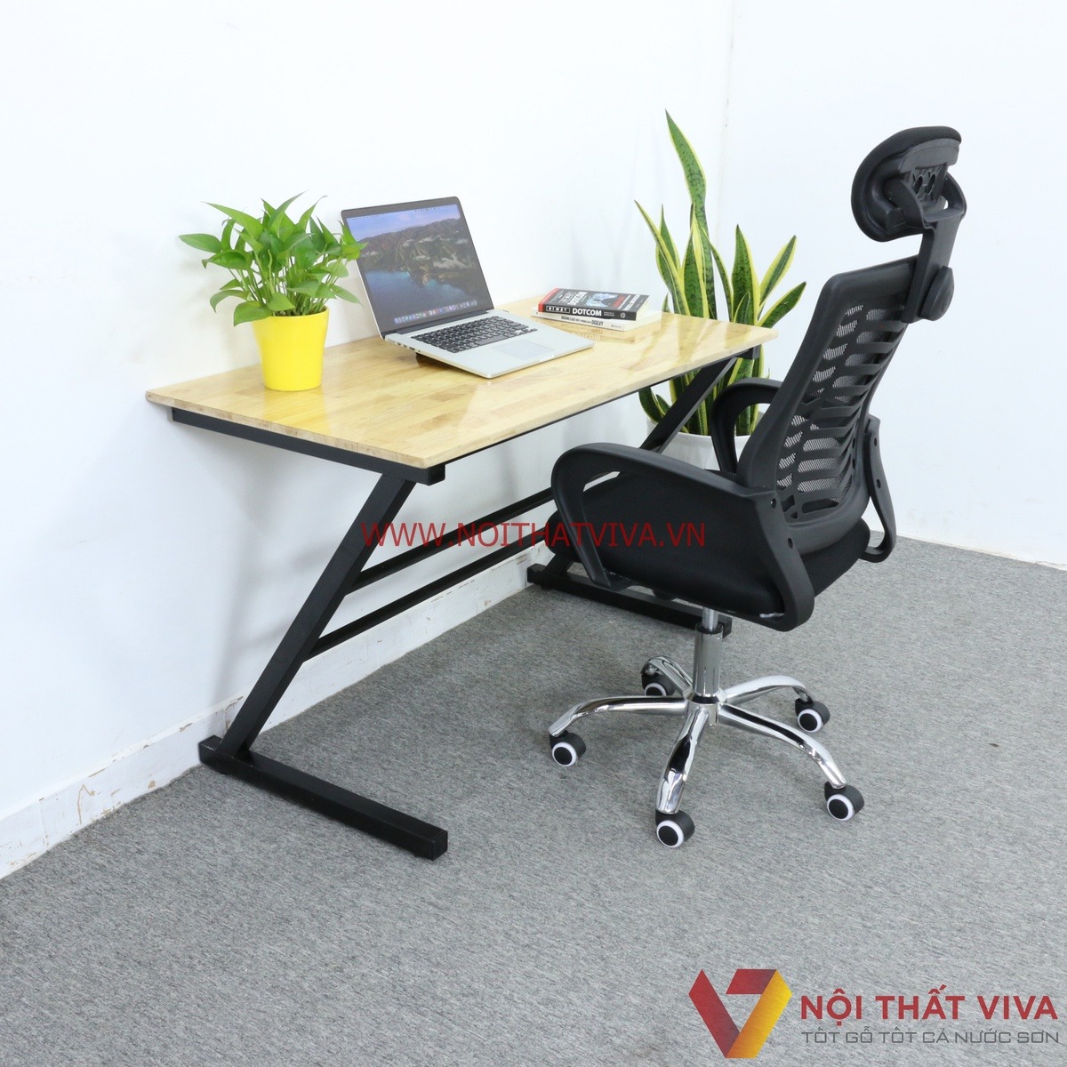 6 mẫu bàn làm việc chân sắt mặt gỗ đẹp, hiện đại đang thịnh hành nhất