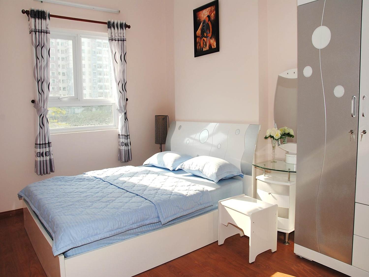 9+ cách trang trí phòng ngủ nhỏ đơn giản, gọn gàng mà ấn tượng