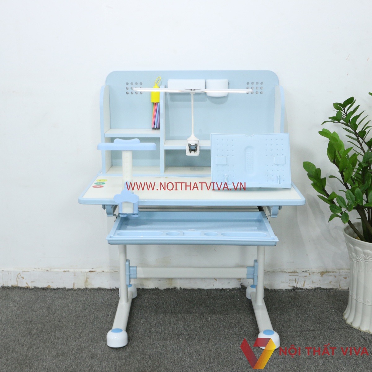 6 Lý do bộ bàn ghế chống gù được phụ huynh thông thái chọn cho con