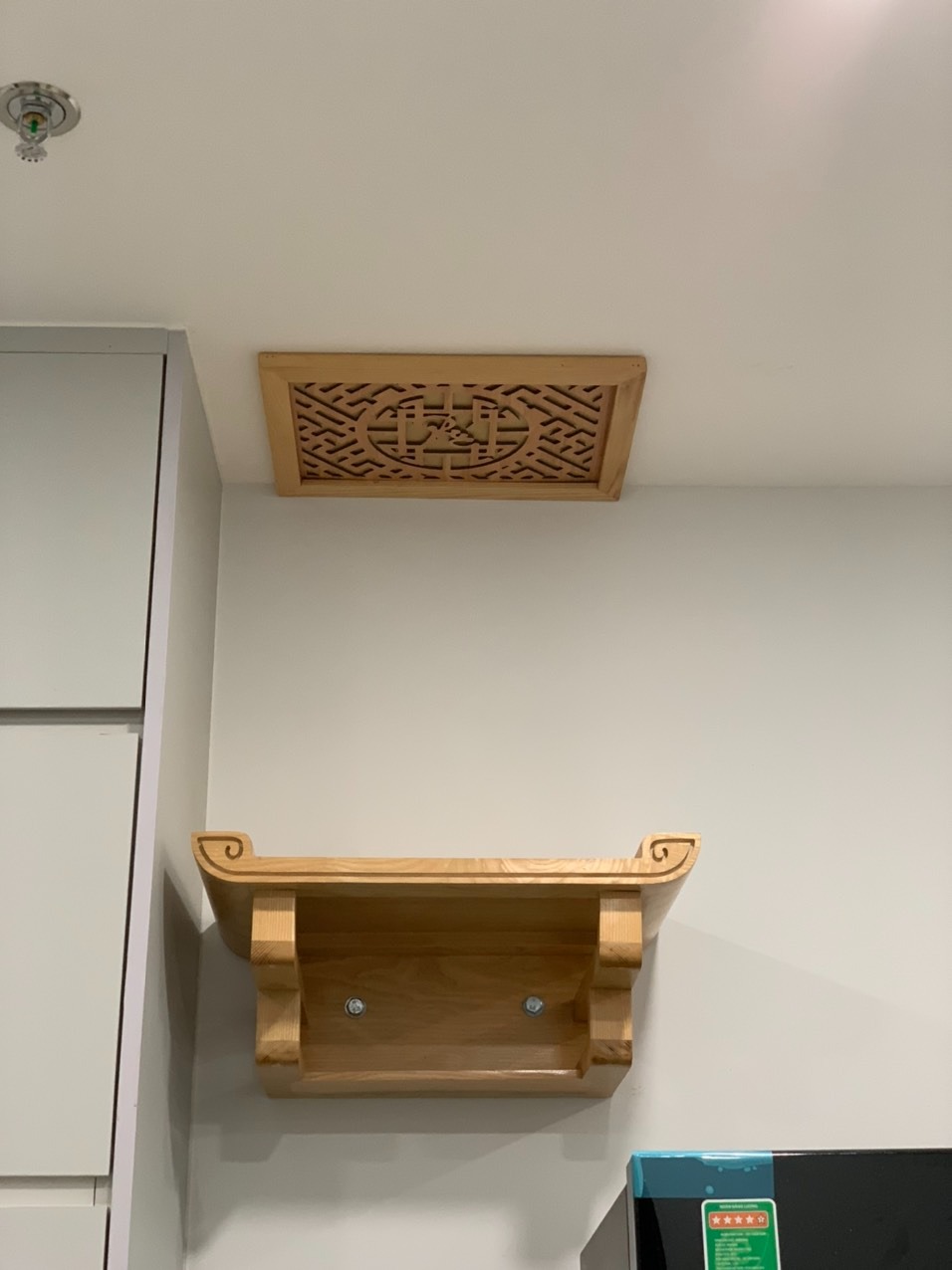 B&agrave;n thờ &Ocirc;ng T&aacute;o k&iacute;ch thước bao nhi&ecirc;u l&agrave; đ&uacute;ng? Hướng đặt b&agrave;n thờ &Ocirc;ng T&aacute;o trong nh&agrave;