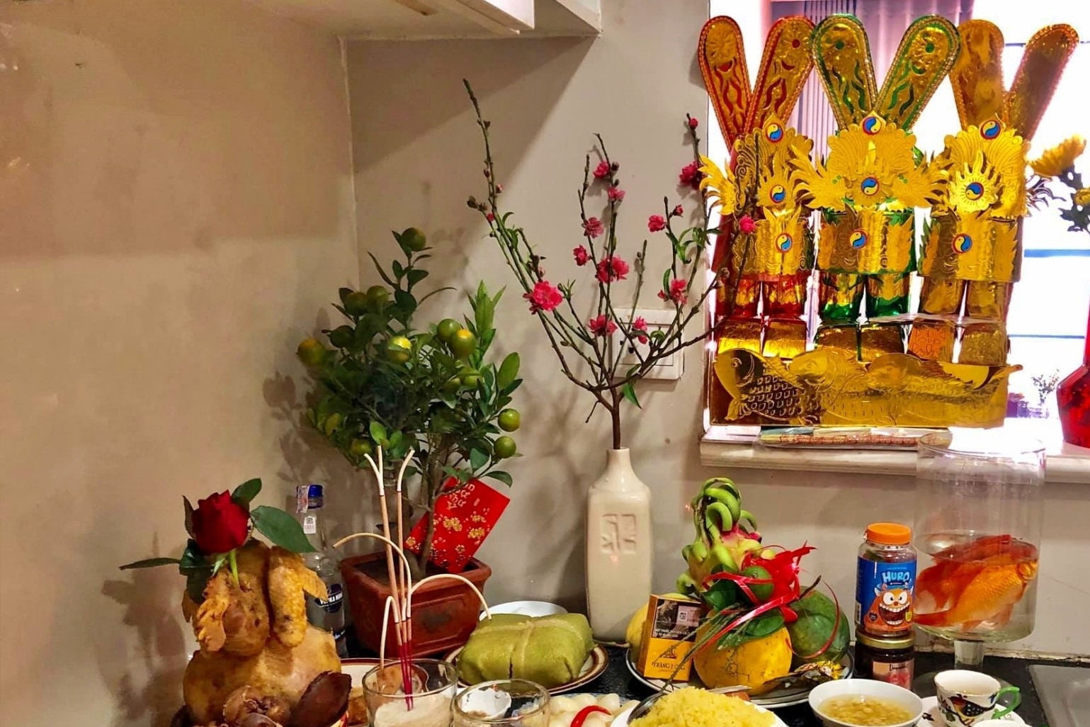 B&agrave;n thờ &Ocirc;ng T&aacute;o k&iacute;ch thước bao nhi&ecirc;u l&agrave; đ&uacute;ng? Hướng đặt b&agrave;n thờ &Ocirc;ng T&aacute;o trong nh&agrave;