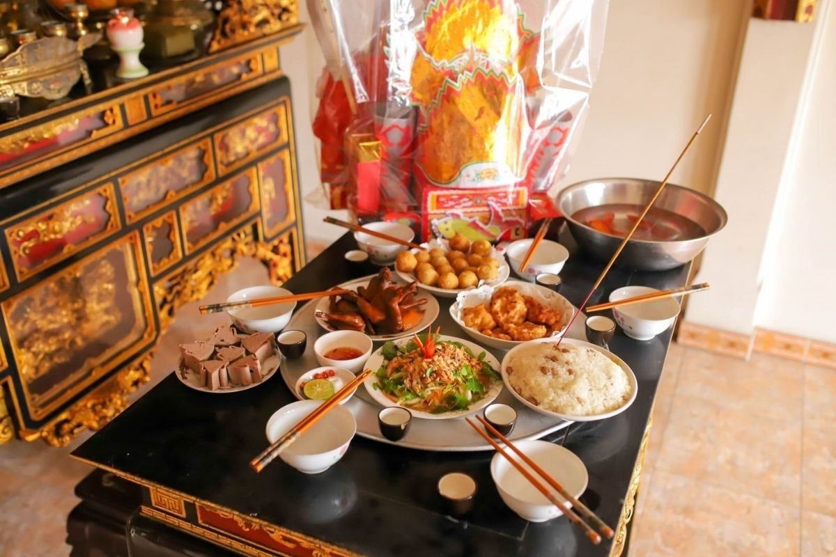 B&agrave;n thờ &Ocirc;ng T&aacute;o k&iacute;ch thước bao nhi&ecirc;u l&agrave; đ&uacute;ng? Hướng đặt b&agrave;n thờ &Ocirc;ng T&aacute;o trong nh&agrave;