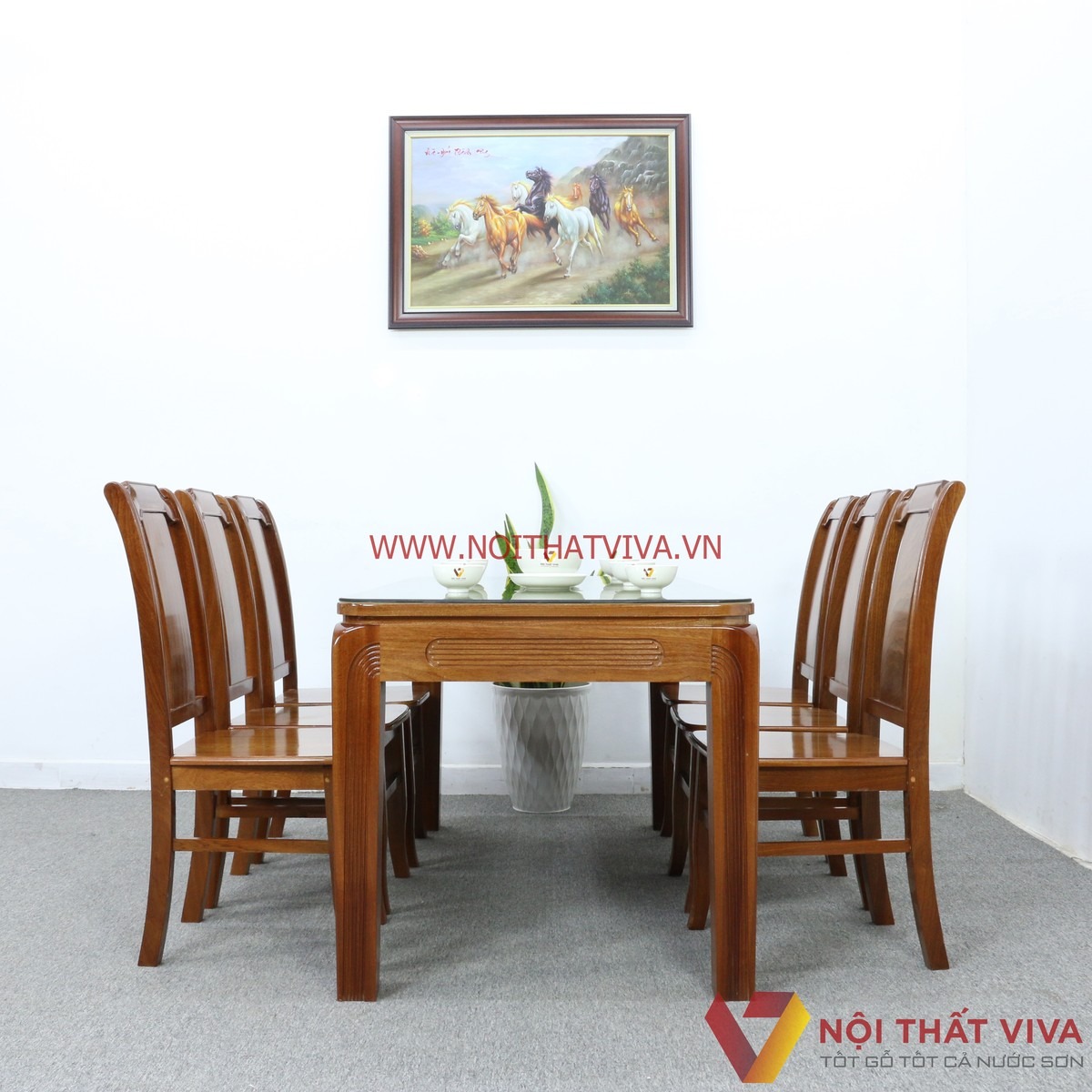 Báo giá bàn ăn gỗ xoan đào từ A-Z – Có nên mua trong năm nay?
