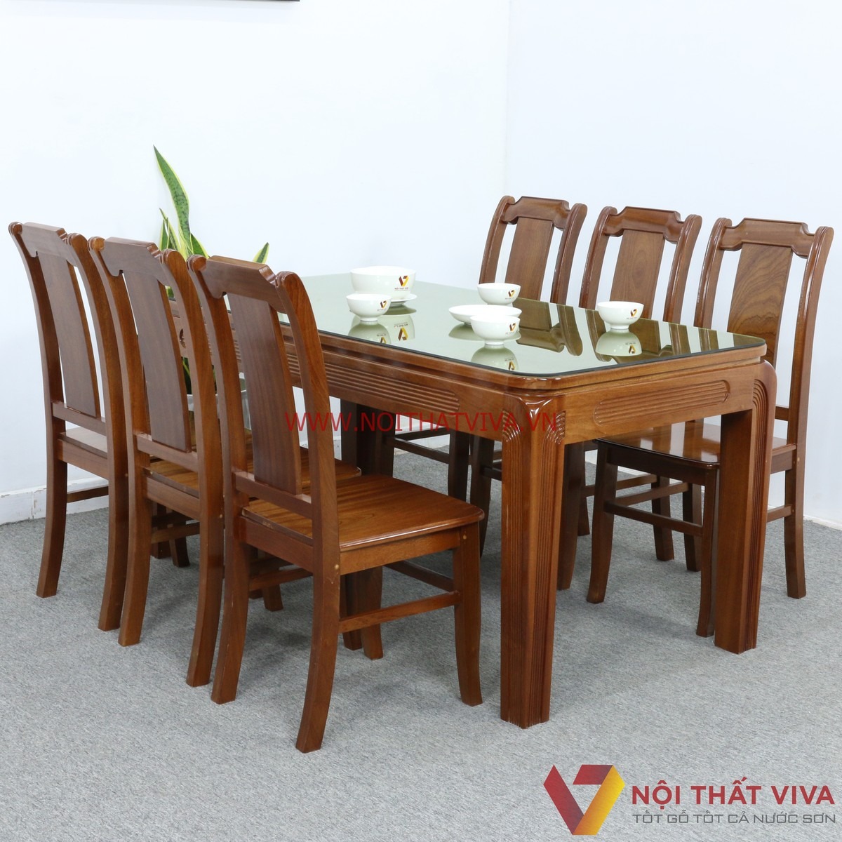 Báo giá bàn ăn gỗ xoan đào từ A-Z – Có nên mua trong năm nay?