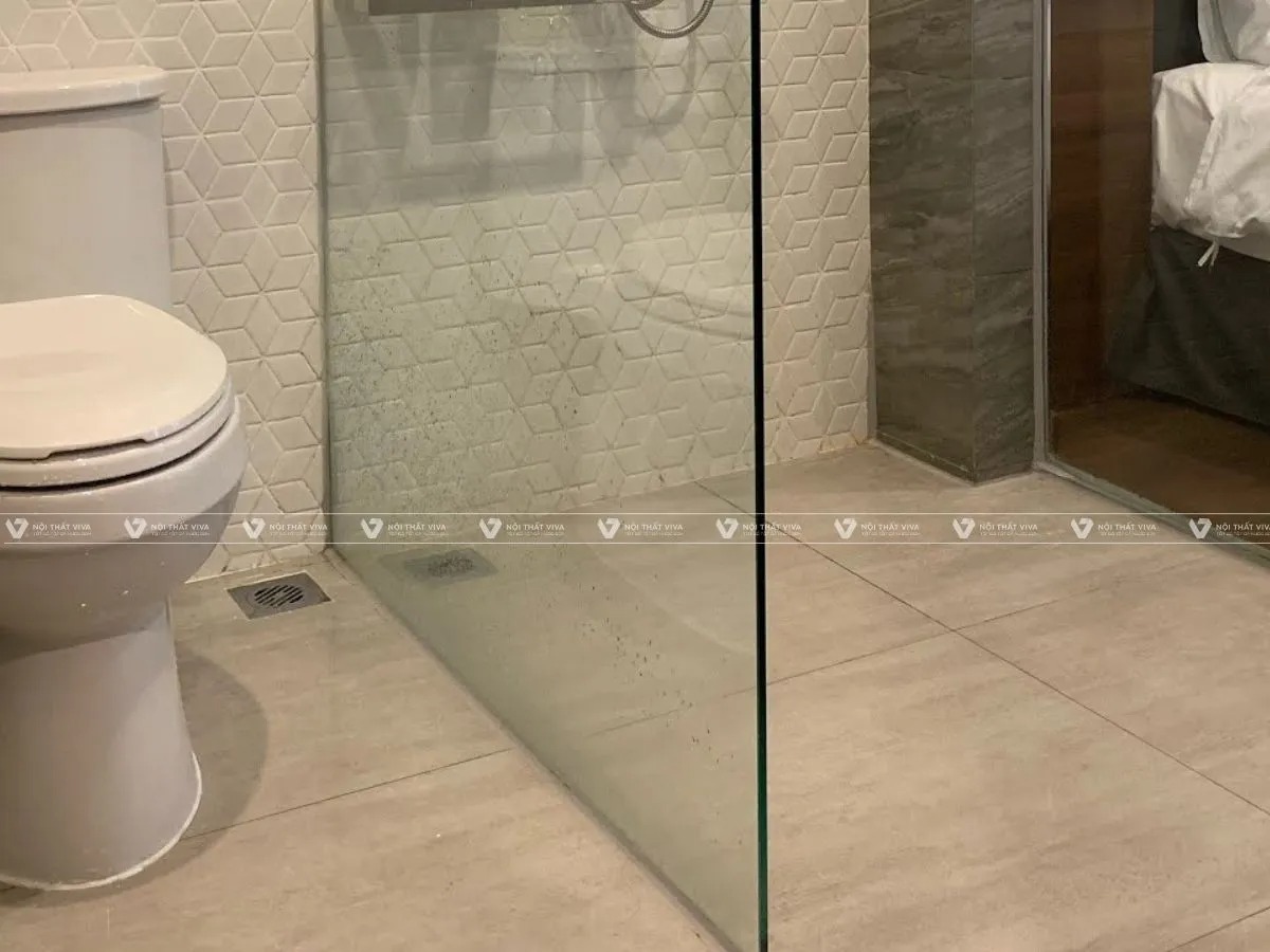 Báo giá vách kính nhà tắm tại TPHCM uy tín, tiện nghi, đẹp khó rời mắt